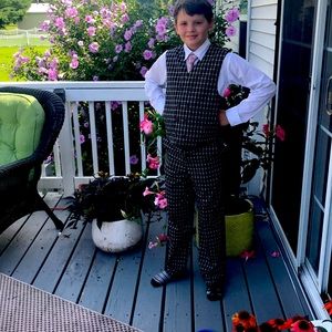 Boys Plaid Black & White Vest Suit Set 12 Reg